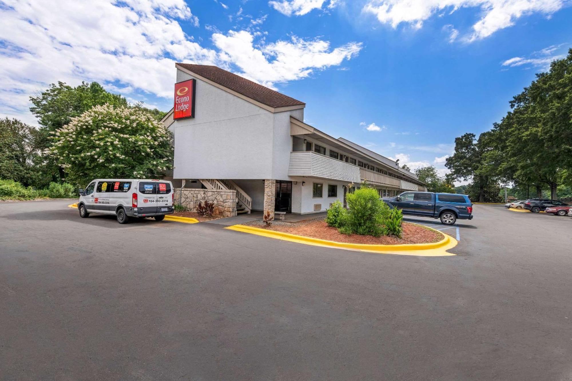 Econo Lodge Charlotte Airport Экстерьер фото